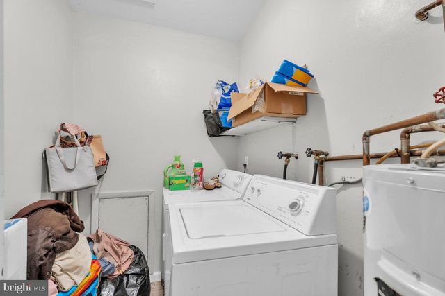 18 CHISWICK DR, Lindenwold, NJ 08021