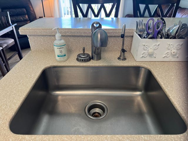 287 Driftwood Lane, Edisto Beach, SC 29438
