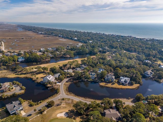 287 Driftwood Lane, Edisto Beach, SC 29438