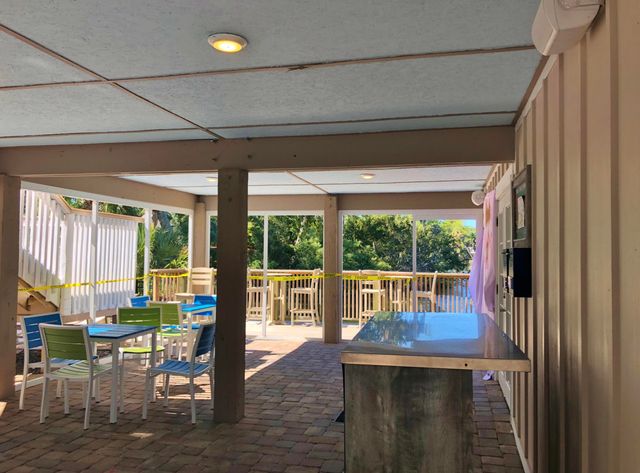 287 Driftwood Lane, Edisto Beach, SC 29438