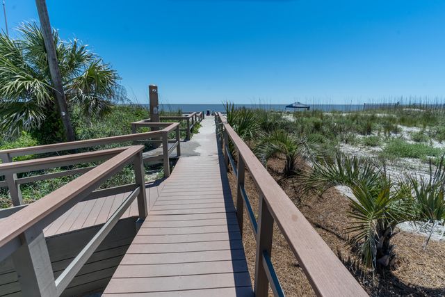 287 Driftwood Lane, Edisto Beach, SC 29438
