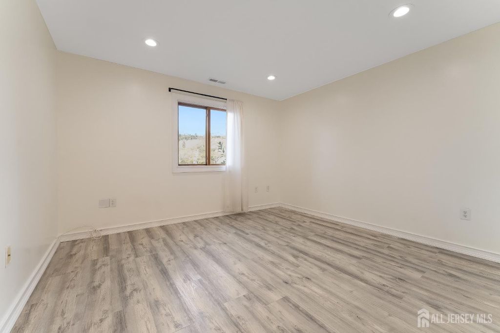1314 Ravens Crest Drive, Plainsboro, NJ 08536
