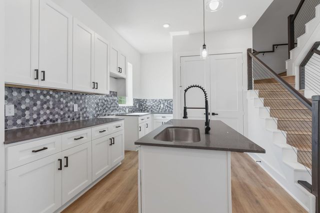 209 Foxshire Lane, Houston, TX 77047