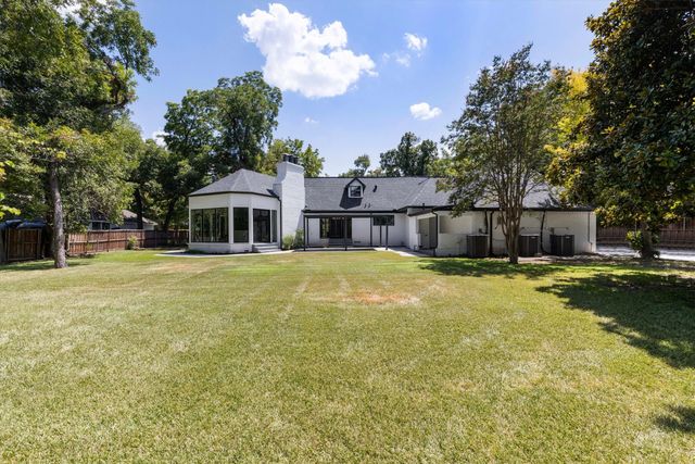 11752 Valleydale Drive, Dallas, TX 75230