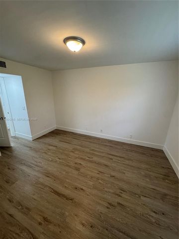 9937 Three Lakes Circle 14d, Boca Raton, FL 33428