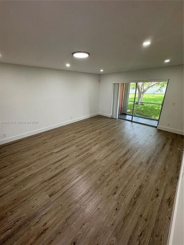 9937 Three Lakes Circle 14d, Boca Raton, FL 33428