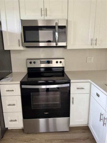 9937 Three Lakes Circle 14d, Boca Raton, FL 33428