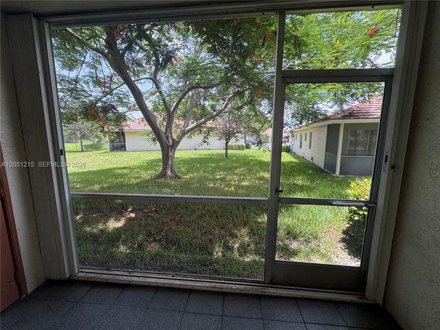 9937 Three Lakes Circle 14d, Boca Raton, FL 33428