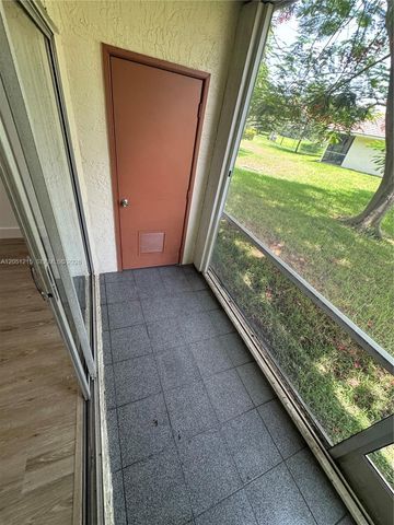9937 Three Lakes Circle 14d, Boca Raton, FL 33428