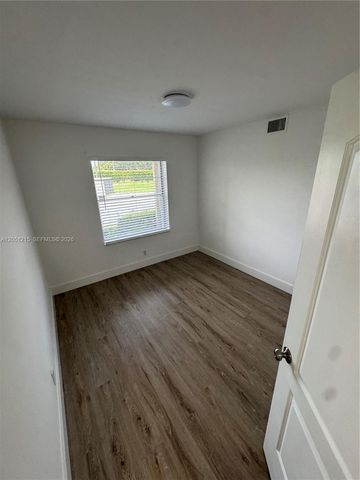 9937 Three Lakes Circle 14d, Boca Raton, FL 33428