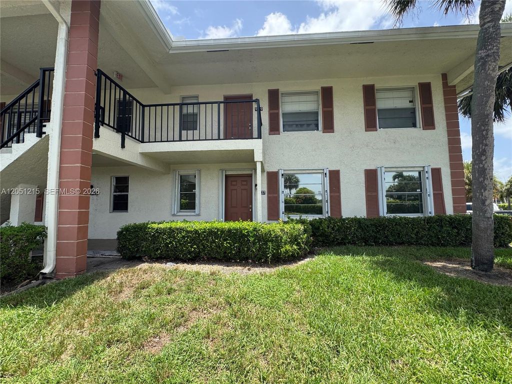 9937 Three Lakes Circle 14d, Boca Raton, FL 33428