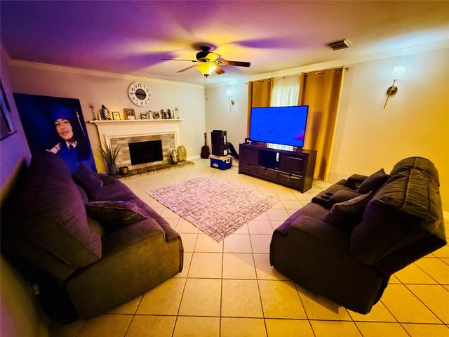 9826 Green Valley, Houston, TX 77064