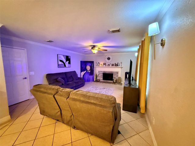 9826 Green Valley, Houston, TX 77064