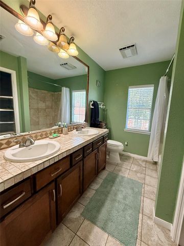 9826 Green Valley, Houston, TX 77064