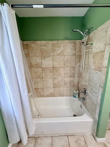 9826 Green Valley, Houston, TX 77064