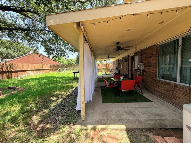 9826 Green Valley, Houston, TX 77064