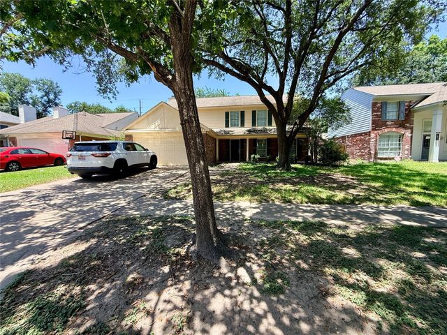 9826 Green Valley, Houston, TX 77064