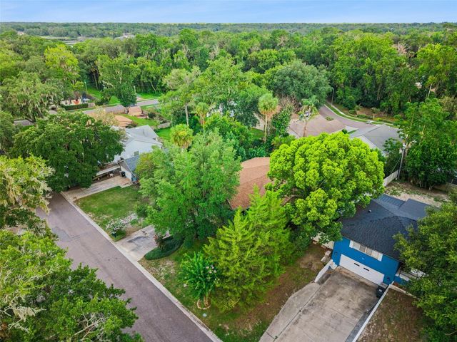 324 HICKORY COURT, Apopka, FL 32712