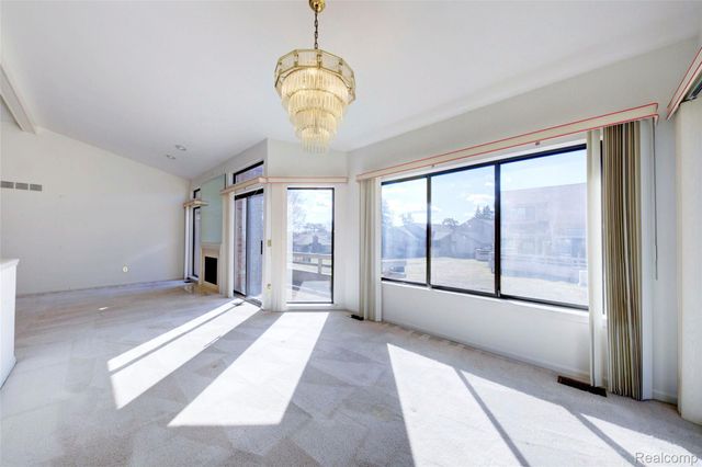 23309 Reynard Drive, Southfield, MI 48034