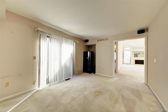 23309 Reynard Drive, Southfield, MI 48034