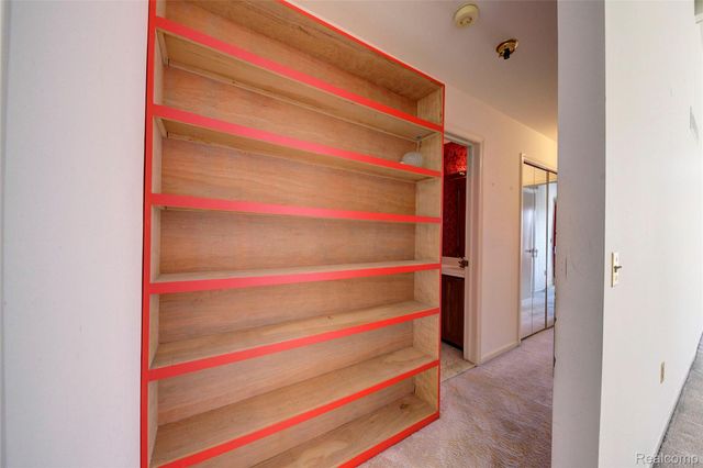 23309 Reynard Drive, Southfield, MI 48034