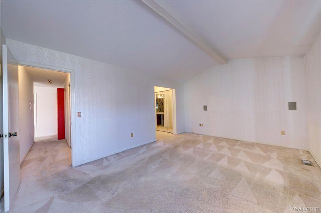 23309 Reynard Drive, Southfield, MI 48034