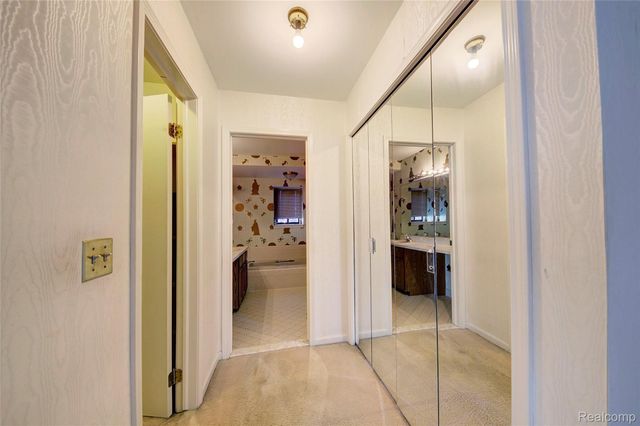 23309 Reynard Drive, Southfield, MI 48034