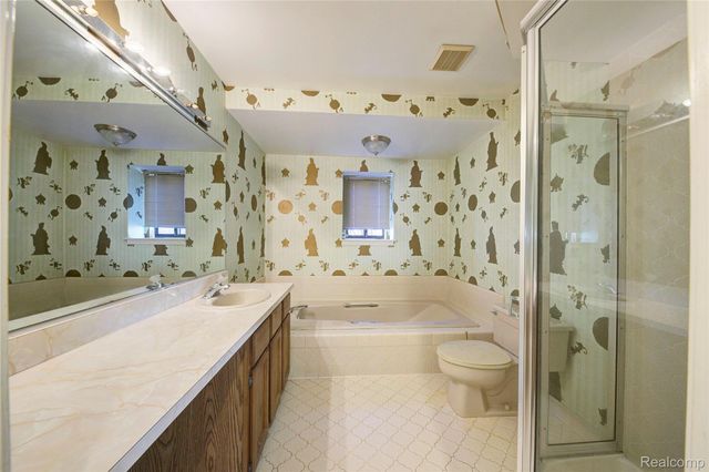 23309 Reynard Drive, Southfield, MI 48034