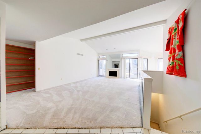 23309 Reynard Drive, Southfield, MI 48034