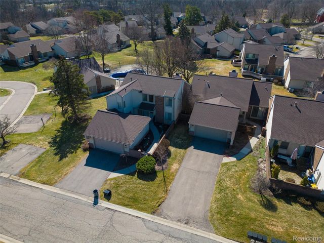 23309 Reynard Drive, Southfield, MI 48034