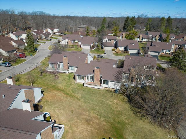 23309 Reynard Drive, Southfield, MI 48034