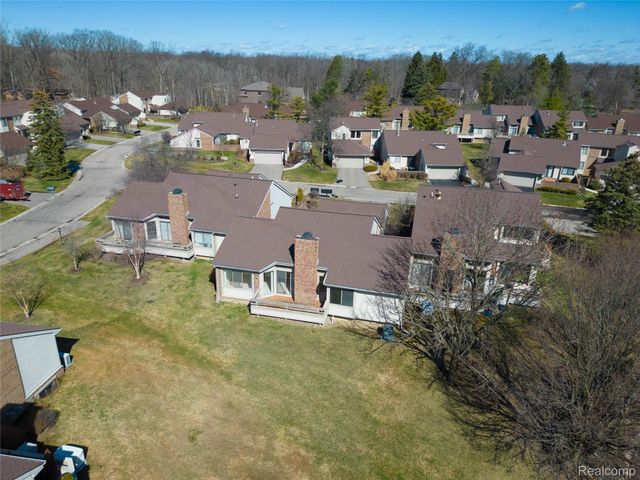 23309 Reynard Drive, Southfield, MI 48034