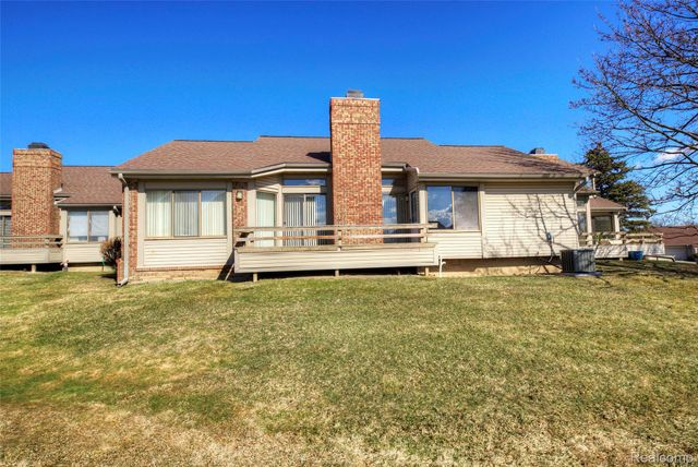 23309 Reynard Drive, Southfield, MI 48034