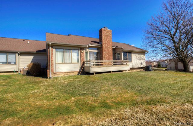 23309 Reynard Drive, Southfield, MI 48034