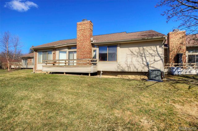 23309 Reynard Drive, Southfield, MI 48034