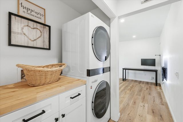 6824 Wooddale Drive, Watauga, TX 76148