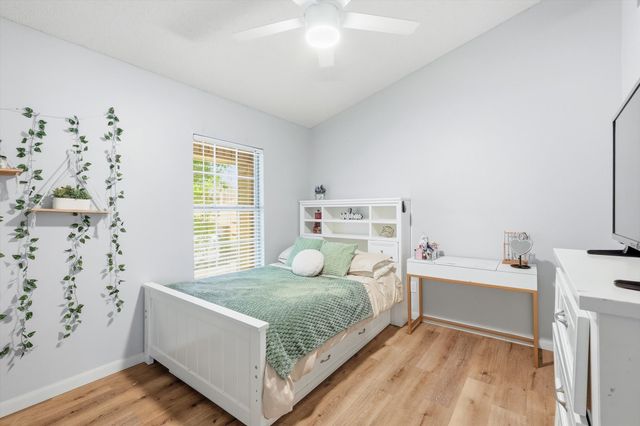 6824 Wooddale Drive, Watauga, TX 76148