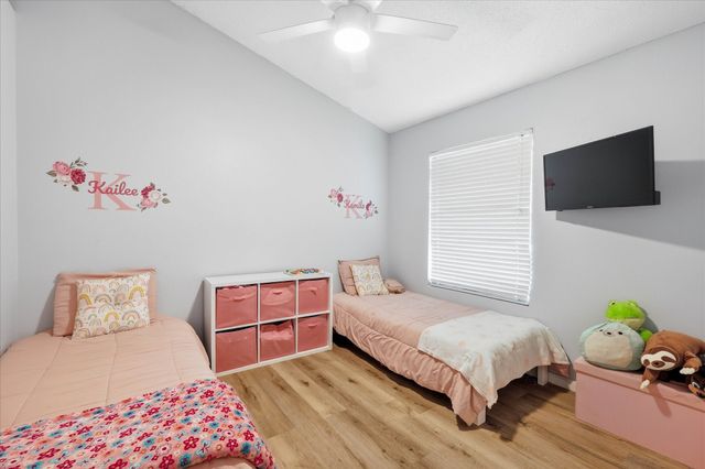 6824 Wooddale Drive, Watauga, TX 76148