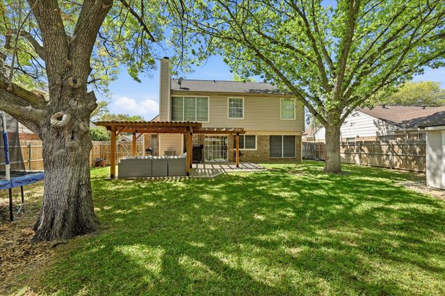 6824 Wooddale Drive, Watauga, TX 76148