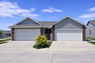 5400-5402 N Colburn Street, Bel Aire, KS 67220