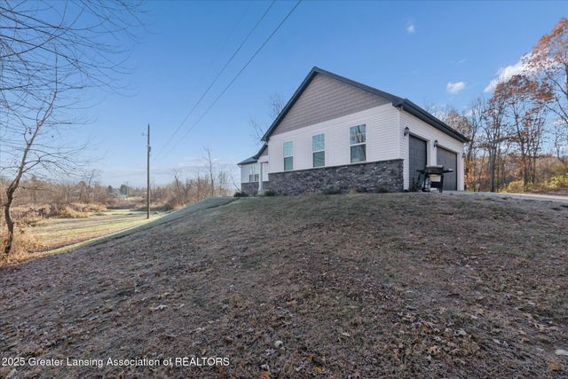 8645 Doyle Road, Laingsburg, MI 48848