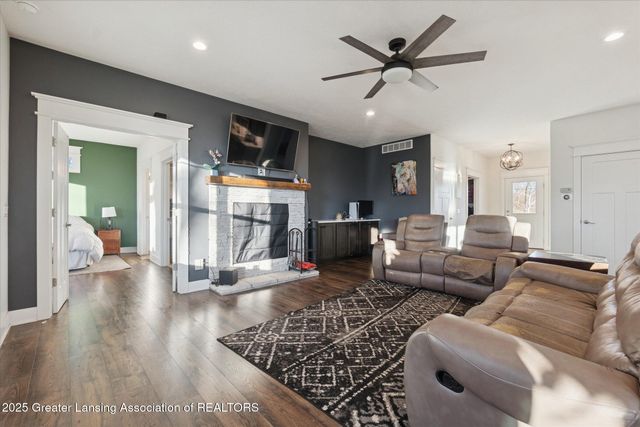 8645 Doyle Road, Laingsburg, MI 48848