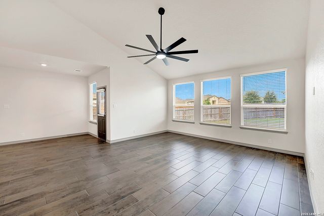 567 Lilac Shoals, Cibolo, TX 78108