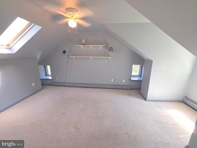 5842 TOWNSHIP LINE RD, Pipersville, PA 18947