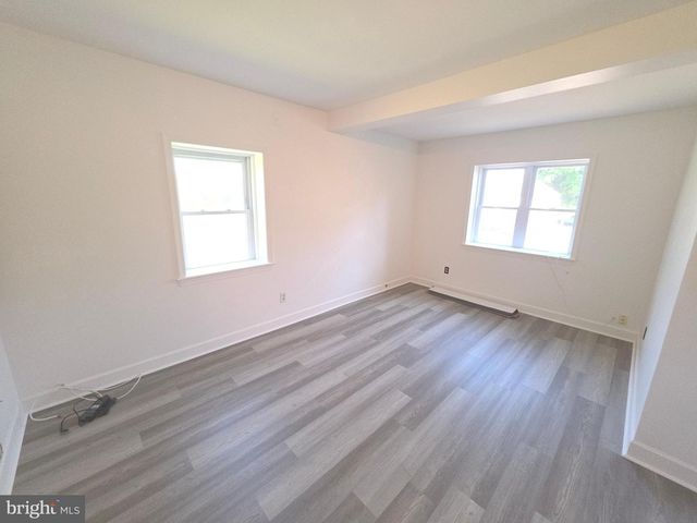 5842 TOWNSHIP LINE RD, Pipersville, PA 18947
