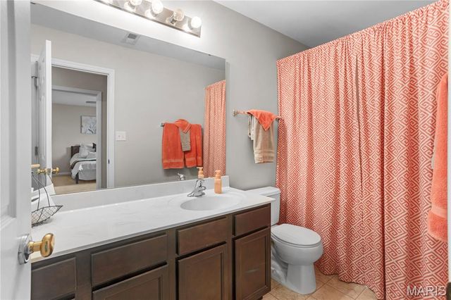 5534 Wavecrest Circle, St Charles, MO 63304