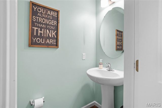 5534 Wavecrest Circle, St Charles, MO 63304