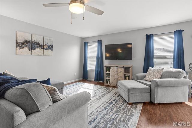 5534 Wavecrest Circle, St Charles, MO 63304