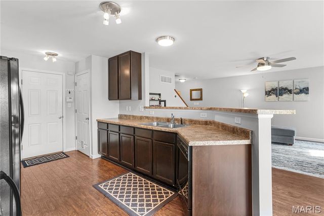 5534 Wavecrest Circle, St Charles, MO 63304