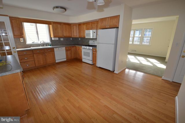 2126 PRINCETON PIKE, Trenton, NJ 08648